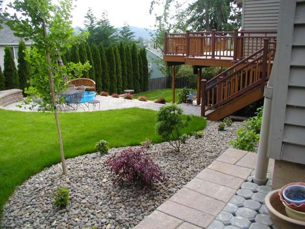 Backyard landscaping ideas on a budget.